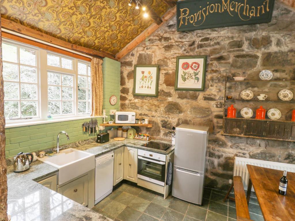 Dolgenau Hir cottage