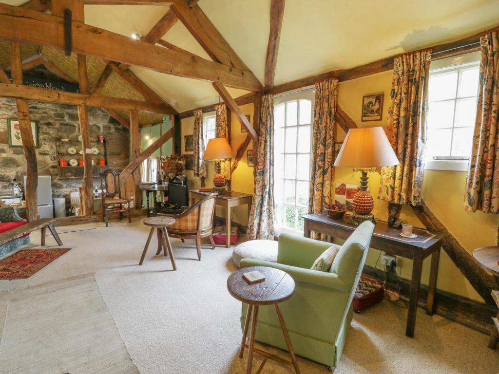 Dolgenau Hir cottage