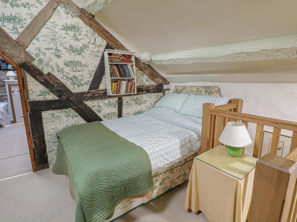 Lower Dolgenau cottage